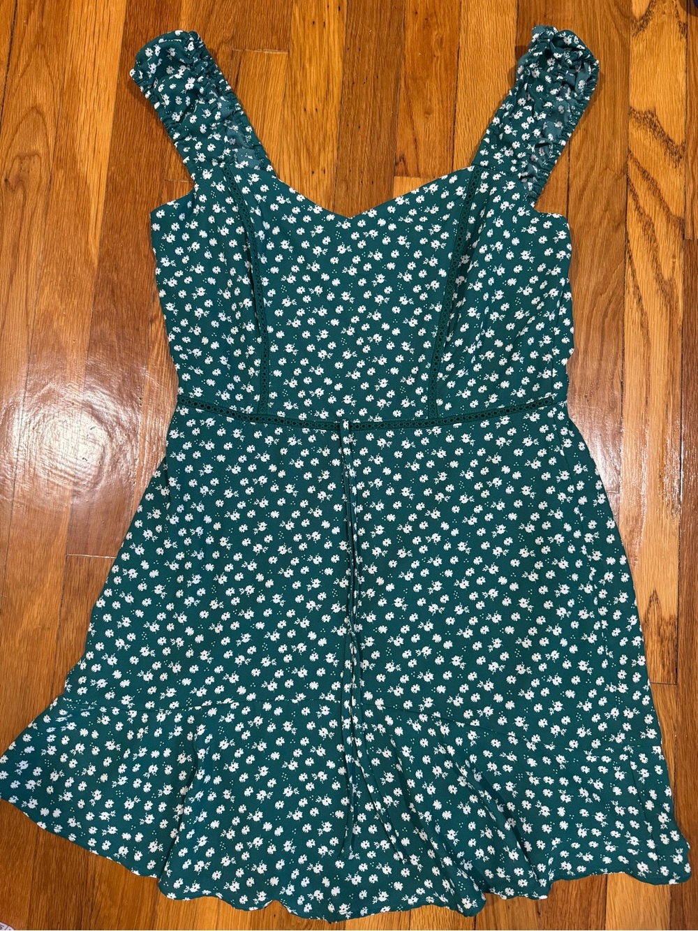 City Triangles Green Floral Sundress with White Daisy Print